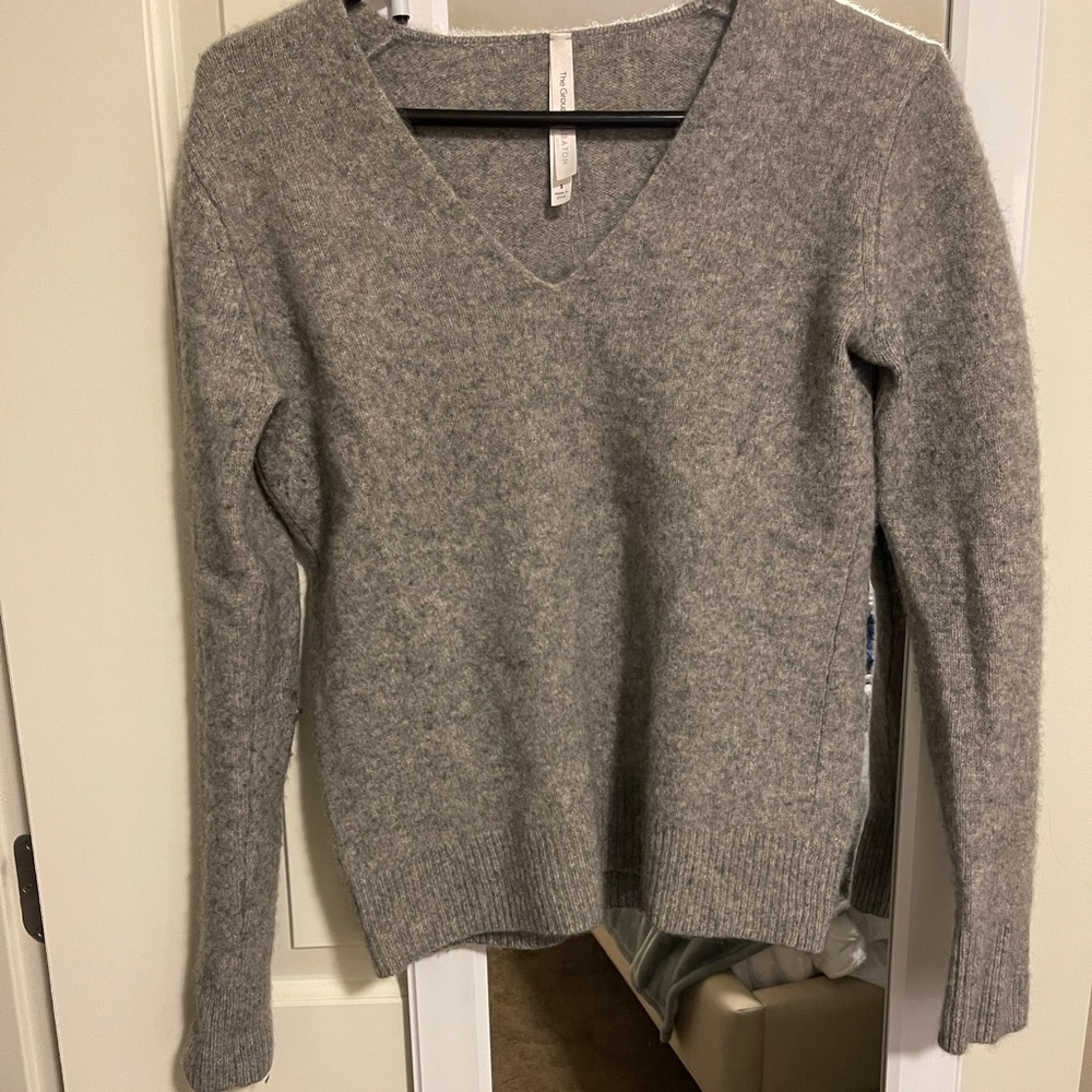 The Group | Babaton 100% Cashmere Sweater